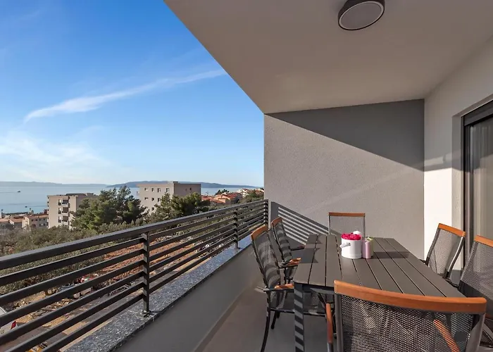 Luxury Apartment Sidro With Free Beach Parking